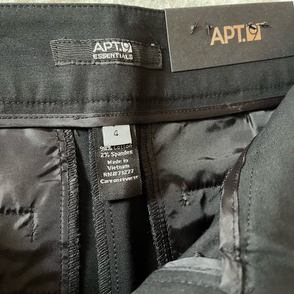 Apt 9 shorts - Picture 4 of 7